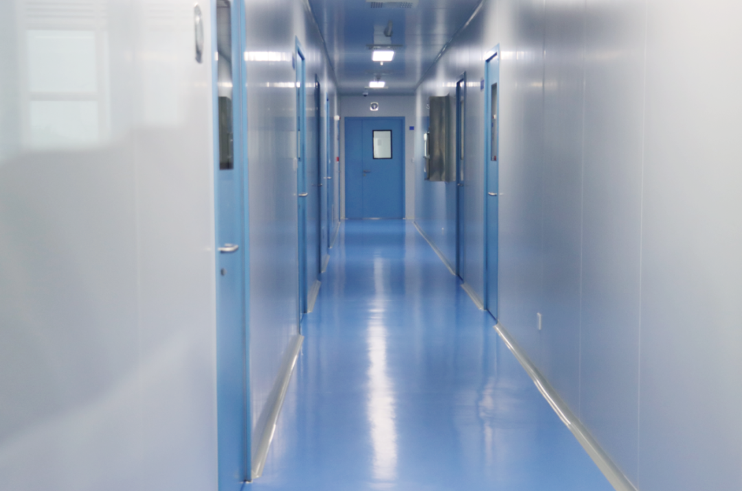 Transparent glass corridor of the laboratory