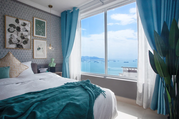 Spacious Multi-Room Apartment in Sanya